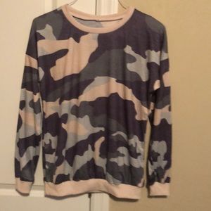 Tee shirt with long sleeves NWT